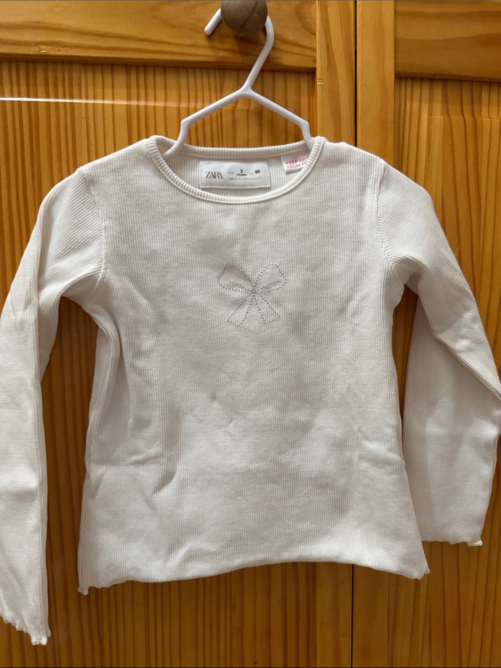 Zara Cream Long Sleeve Tee with Embroidered Bow Detail